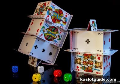 ka电子深度解析：Evolution真人平台的团队协作模式与提款策略