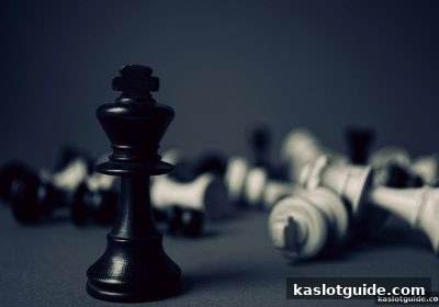 ka电子串关斗地主高手秘籍：压牌策略与数学博弈全解析
